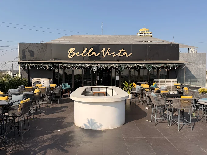 BellaVista Cafe & Skybar